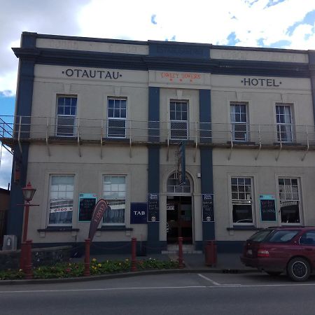 Otautau Hotel Exterior photo